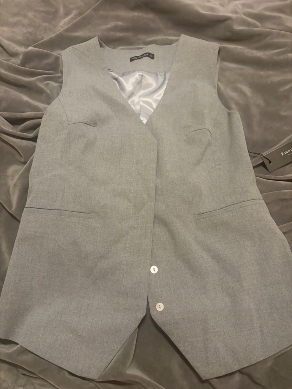 Button up vest
